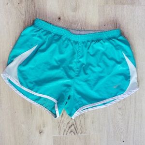 ☀️ NIKE Running Shorts